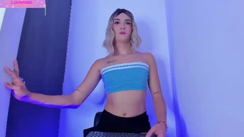 Snapshot of macarena_05_ chatting on July 10, 2026, 1:32 am macarena_05_ online show from July 10, 2026, 1:32 am
