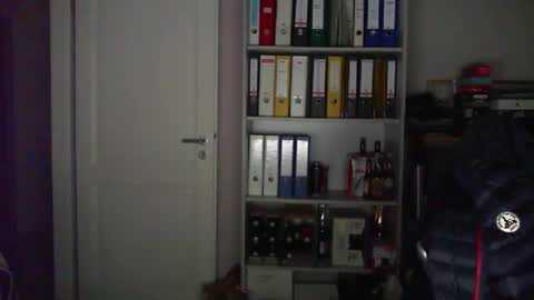 macfly67 online show from December 16, 2024, 6:27 pm