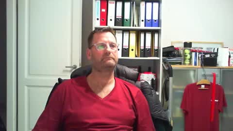 macfly67 online show from February 13, 2025, 8:34 pm