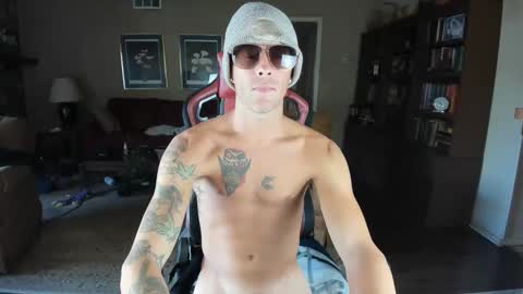 Snapshot of machinecumkelly69 chatting on November 12, 2025, 6:52 pm machinecumkelly69 online show from November 12, 2025, 6:52 pm
