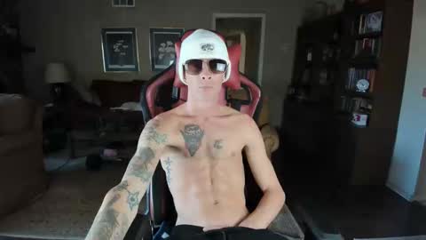 Snapshot of machinecumkelly69 chatting on February 16, 2026, 6:48 pm machinecumkelly69 online show from February 16, 2026, 6:48 pm