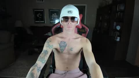 Snapshot of machinecumkelly69 chatting on February 18, 2026, 4:52 am machinecumkelly69 online show from February 18, 2026, 4:52 am