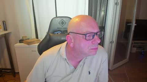 Andy online show from May 3, 2026, 8:37 pm