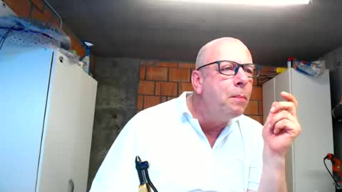 Snapshot of machinegun3dx chatting on June 29, 2026, 4:51 pm Andy online show from June 29, 2026, 4:51 pm