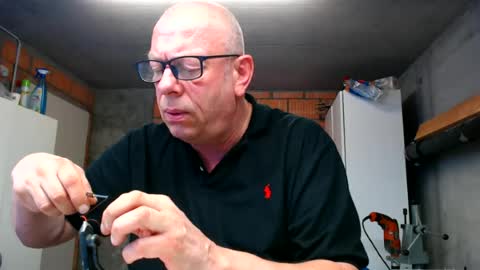 Snapshot of machinegun3dx chatting on July 2, 2026, 9:15 am Andy online show from July 2, 2026, 9:15 am
