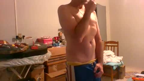 Snapshot of machoalex chatting on June 8, 2026, 5:08 am MACHOLIVRE online show from June 8, 2026, 5:08 am