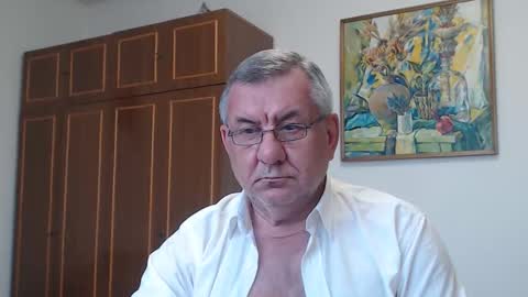 Snapshot of machomale3 chatting on May 9, 2026, 3:28 pm Macho online show from May 9, 2026, 3:28 pm