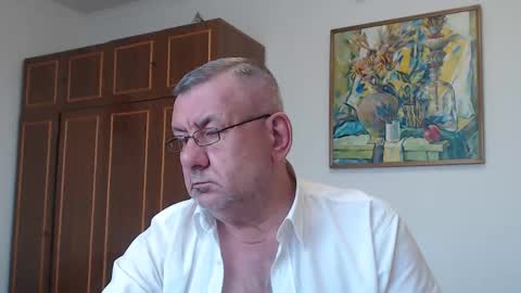 Snapshot of machomale3 chatting on May 17, 2026, 4:25 pm Macho online show from May 17, 2026, 4:25 pm