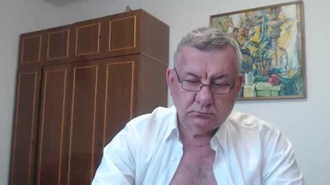 Snapshot of machomale3 chatting on May 19, 2026, 3:29 pm Macho online show from May 19, 2026, 3:29 pm