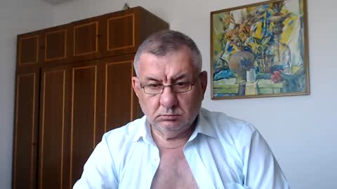 Snapshot of machomale3 chatting on June 27, 2026, 12:44 pm Macho online show from June 27, 2026, 12:44 pm