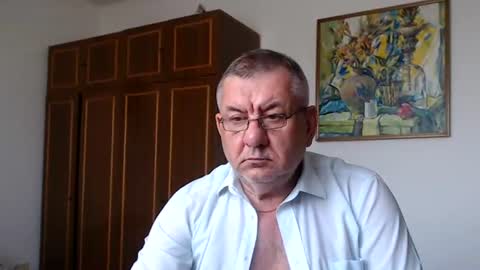 Snapshot of machomale3 chatting on August 1, 2026, 7:29 am Macho online show from August 1, 2026, 7:29 am