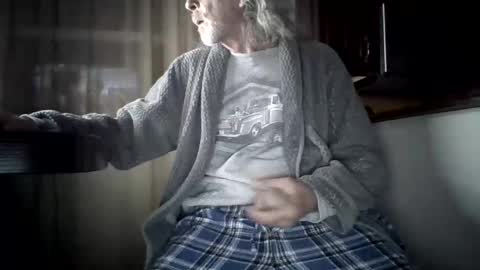 Snapshot of mack1960959307 chatting on February 15, 2025, 11:17 am Big mack 1 online show from February 15, 2025, 11:17 am