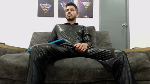 instagram mackdanielsx online show from February 15, 2026, 5:42 pm