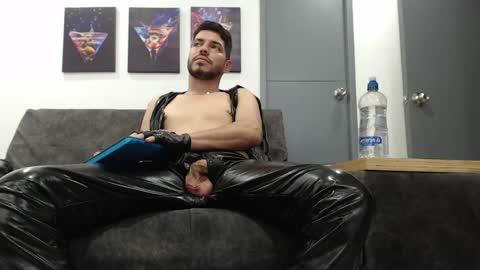 instagram mackdanielsx online show from April 29, 2026, 9:54 pm