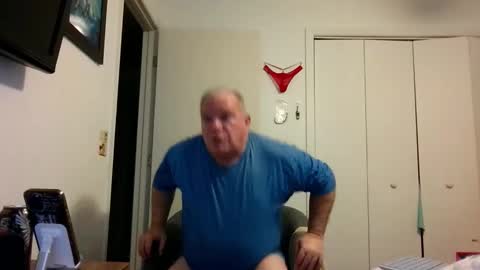 mackdocc001 online show from November 27, 2025, 3:14 pm