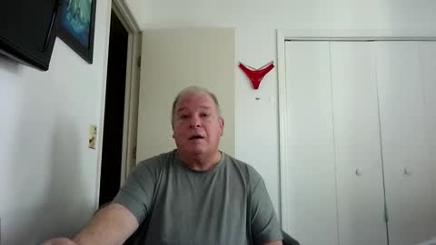 mackdocc001 online show from January 6, 2026, 3:38 pm