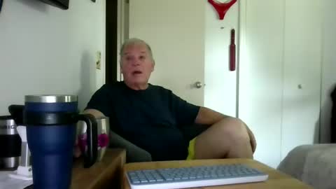 Snapshot of mackdocc001 chatting on June 8, 2026, 1:22 pm mackdocc001 online show from June 8, 2026, 1:22 pm
