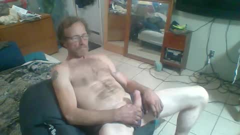 mackdog1369 online show from December 19, 2024, 3:41 pm