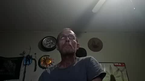 Snapshot of mackdog1369 chatting on May 24, 2026, 10:09 am mackdog1369 online show from May 24, 2026, 10:09 am