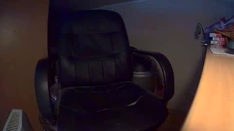 Snapshot of mackenss20 chatting on January 22, 2025, 10:50 am Makan online show from January 22, 2025, 10:50 am