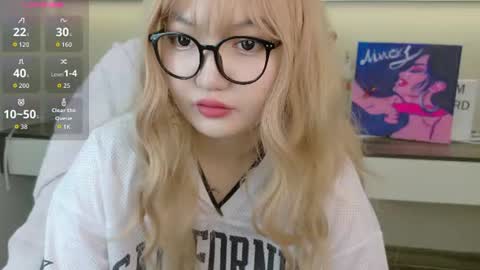 Snapshot of mad_dy chatting on July 9, 2026, 12:20 pm Mad D online show from July 9, 2026, 12:20 pm