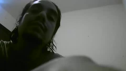 Cris B online show from November 3, 2025, 5:03 pm