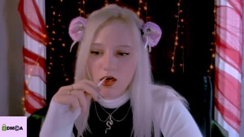 Snapshot of madam_ulis chatting on December 26, 2024, 1:43 pm Ulis online show from December 26, 2024, 1:43 pm