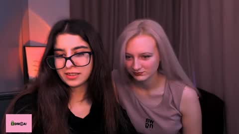 Snapshot of madam_ulis chatting on December 30, 2024, 10:43 am Ulis online show from December 30, 2024, 10:43 am