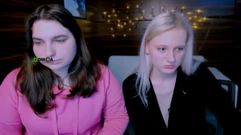 Snapshot of madam_ulis chatting on January 27, 2025, 12:37 pm Ulis online show from January 27, 2025, 12:37 pm