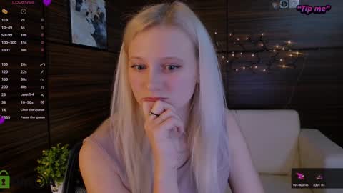 Snapshot of madam_ulis chatting on January 29, 2025, 6:07 pm Ulis online show from January 29, 2025, 6:07 pm