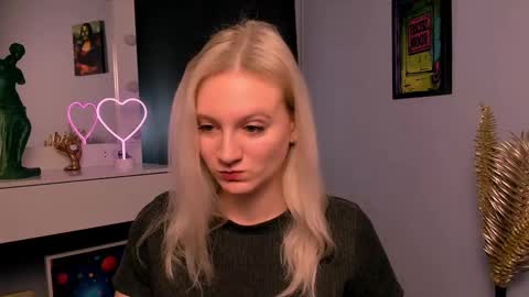 Snapshot of madam_ulis chatting on February 13, 2025, 10:23 am Ulis online show from February 13, 2025, 10:23 am