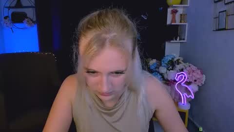 Snapshot of madam_ulis chatting on September 10, 2025, 1:44 pm Ulis online show from September 10, 2025, 1:44 pm