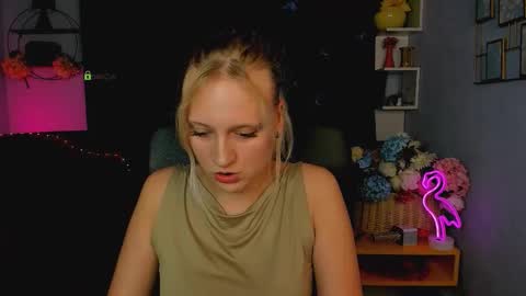 Snapshot of madam_ulis chatting on September 11, 2025, 3:12 pm Ulis online show from September 11, 2025, 3:12 pm