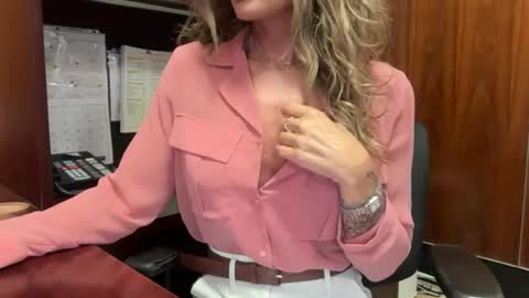 madame_andi online show from July 20, 2026, 12:07 pm