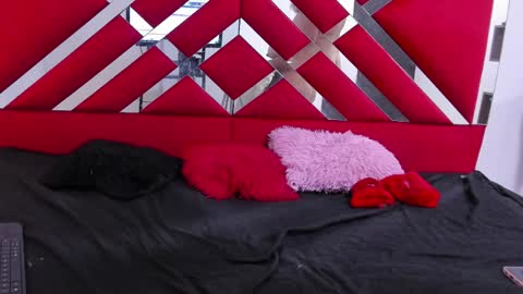 madame_channel online show from April 15, 2026, 7:10 pm