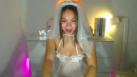 Snapshot of madame_ivy chatting on July 1, 2026, 5:31 am Ivy online show from July 1, 2026, 5:31 am