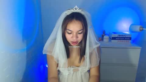 Snapshot of madame_ivy chatting on July 7, 2026, 6:47 am Ivy online show from July 7, 2026, 6:47 am