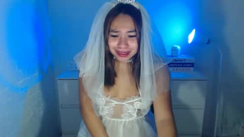 Snapshot of madame_ivy chatting on July 8, 2026, 7:02 am Ivy online show from July 8, 2026, 7:02 am