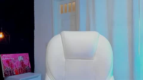 Snapshot of madame_lilith chatting on January 17, 2025, 5:30 pm madame lilith online show from January 17, 2025, 5:30 pm