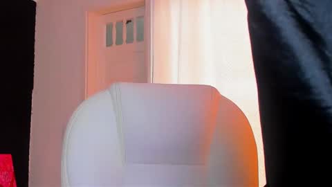 Snapshot of madame_lilith chatting on February 11, 2025, 5:29 pm madame lilith online show from February 11, 2025, 5:29 pm