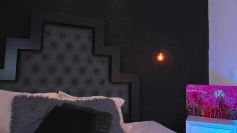 Snapshot of madame_lilith chatting on September 16, 2025, 1:34 pm madame lilith online show from September 16, 2025, 1:34 pm