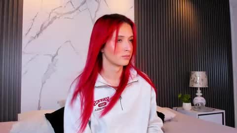 Snapshot of madame_lilith chatting on May 7, 2026, 11:26 am madame lilith online show from May 7, 2026, 11:26 am