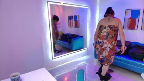 Snapshot of madame_scarllet chatting on May 7, 2026, 11:37 am Madame Scarllet online show from May 7, 2026, 11:37 am