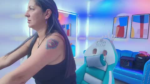 Snapshot of madame_scarllet chatting on June 8, 2026, 11:32 am Madame Scarllet online show from June 8, 2026, 11:32 am