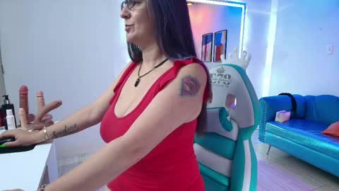 Snapshot of madame_scarllet chatting on June 9, 2026, 11:33 am Madame Scarllet online show from June 9, 2026, 11:33 am