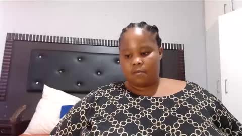 madamzee online show from January 2, 2025, 9:54 am