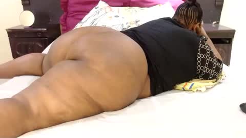 madamzee online show from March 4, 2025, 11:29 am