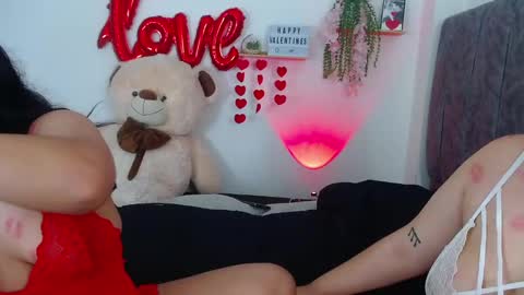 Snapshot of maddie_and_chelsea_ chatting on February 13, 2025, 11:17 am Maddie and Chelsea online show from February 13, 2025, 11:17 am