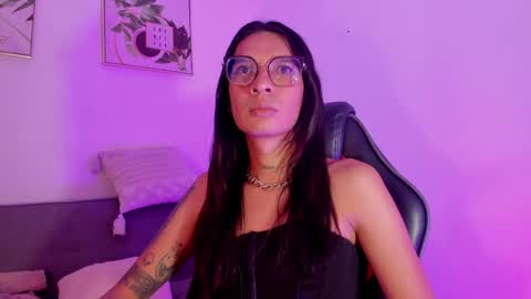 Snapshot of maddie_ray_ chatting on May 29, 2026, 11:19 am Maddie Ray online show from May 29, 2026, 11:19 am