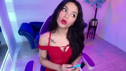 maddie_t18 online show from April 25, 2026, 11:46 am